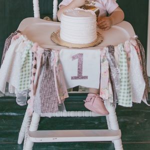 1 Highchair one banner